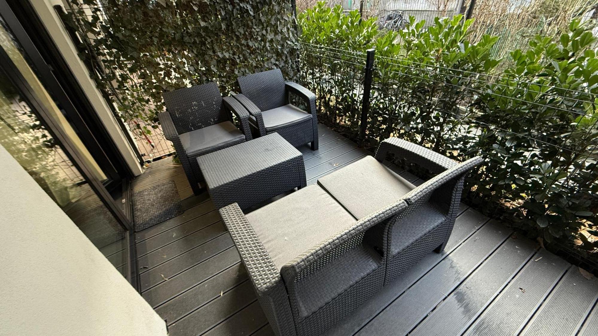 Cracow Old Town Luxury Apartments, Pool & Gym & Sauna & Parking & 24h Self Check-in * Kraków