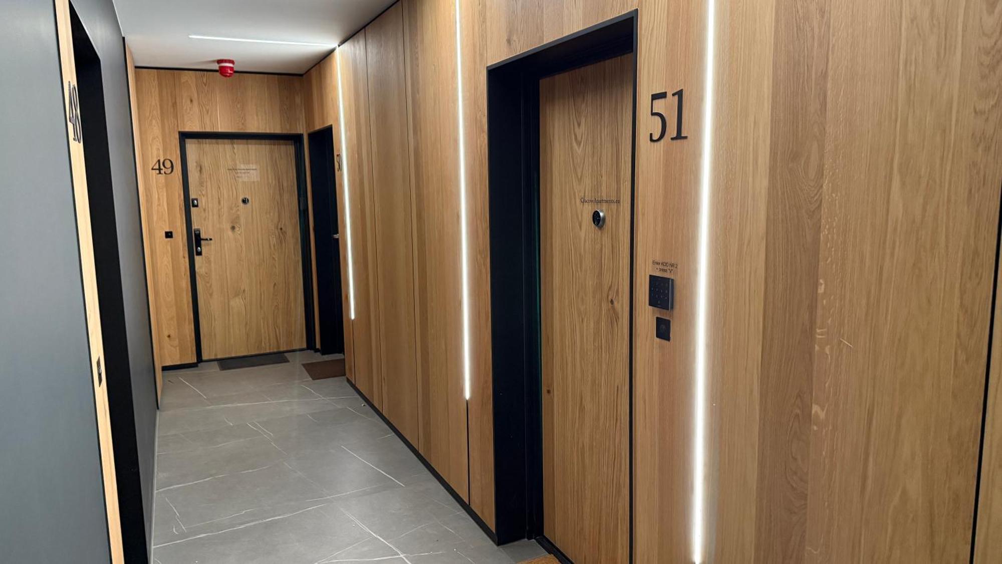 Cracow Old Town Luxury Apartments, Pool & Gym & Sauna & Parking & 24h Self Check-in