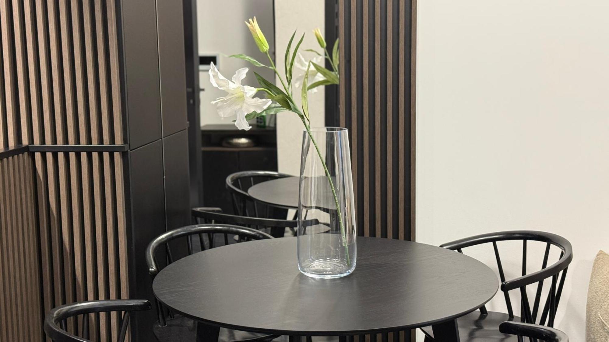 Cracow Old Town Luxury Apartments, Pool & Gym & Sauna & Parking & 24h Self Check-in *